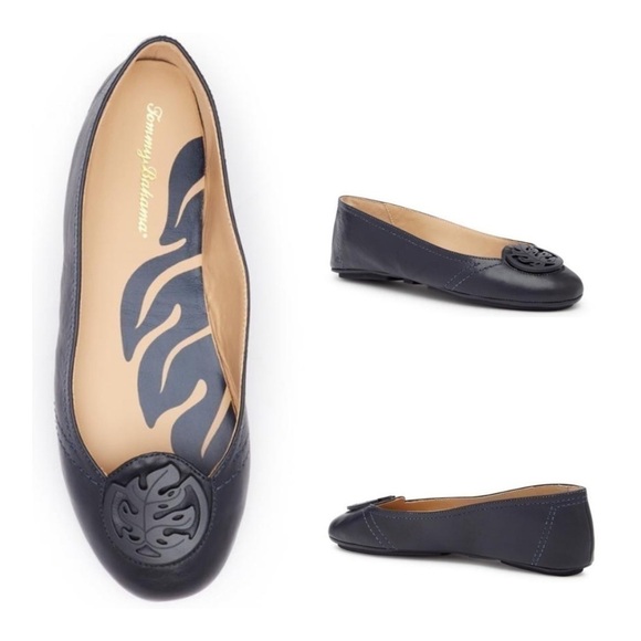 Tommy Bahama Athens Navy Blue Slip-on Flats - Picture 1 of 13